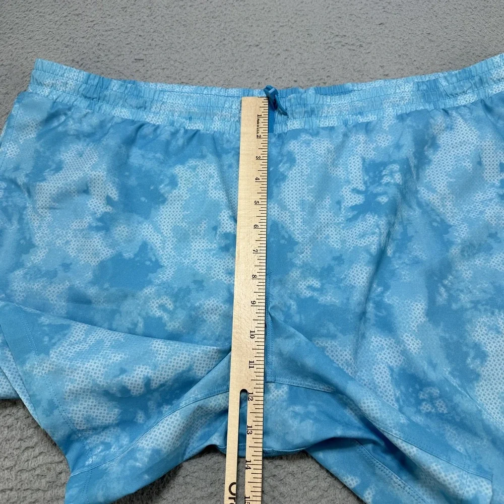 All In Motion Shorts Mens 2XL Blue Tie Dye Stretch Swim Trunks Quick Dry Pockets